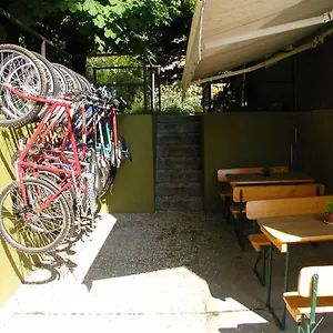 https://grand-hostel.inbudapesthotels.com
